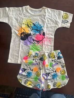 Disney Kids  Set - White with Neon Pink Blue Green Yellow Purple